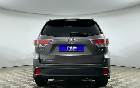 Toyota Highlander III, 2015 год, 2 435 000 рублей, 5 фотография