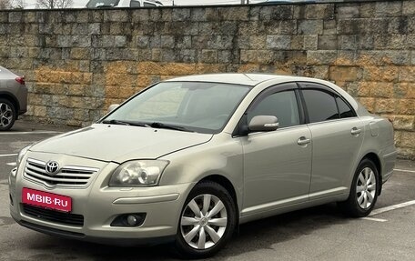 Toyota Avensis III рестайлинг, 2006 год, 790 000 рублей, 1 фотография