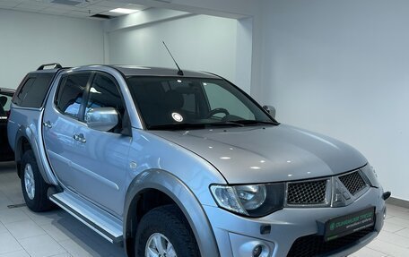 Mitsubishi L200 IV рестайлинг, 2011 год, 1 425 000 рублей, 3 фотография