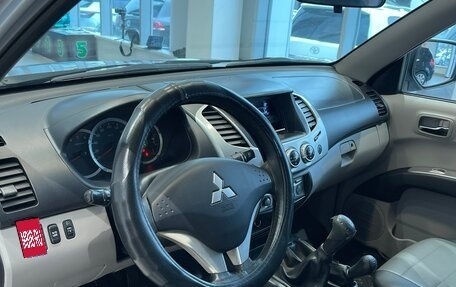 Mitsubishi L200 IV рестайлинг, 2011 год, 1 425 000 рублей, 10 фотография