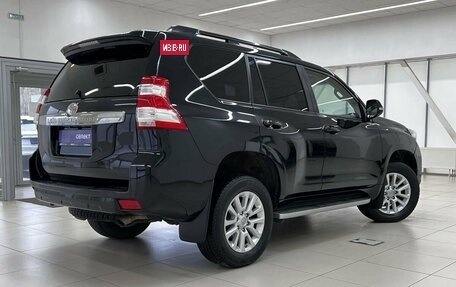 Toyota Land Cruiser Prado 150 рестайлинг 2, 2017 год, 4 250 000 рублей, 3 фотография