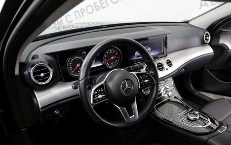 Mercedes-Benz E-Класс, 2019 год, 3 319 000 рублей, 6 фотография