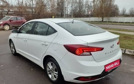 Hyundai Elantra VI рестайлинг, 2020 год, 1 880 000 рублей, 3 фотография