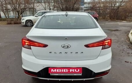 Hyundai Elantra VI рестайлинг, 2020 год, 1 880 000 рублей, 7 фотография