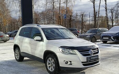 Volkswagen Tiguan I, 2010 год, 1 368 500 рублей, 3 фотография