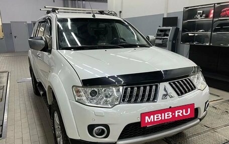 Mitsubishi Pajero Sport II рестайлинг, 2012 год, 1 970 000 рублей, 3 фотография