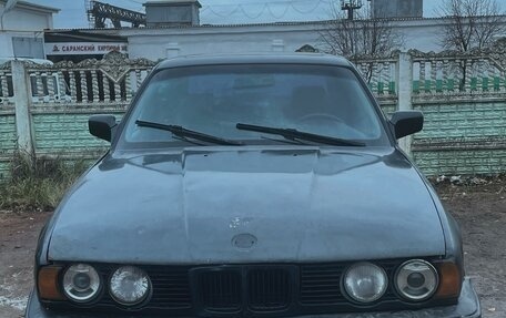 BMW 5 серия, 1995 год, 250 000 рублей, 13 фотография