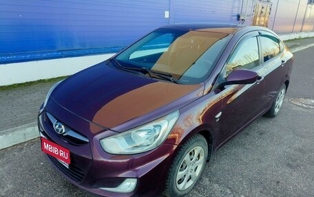 Hyundai Solaris II рестайлинг, 2012 год, 970 000 рублей, 1 фотография