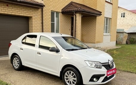 Renault Logan II, 2018 год, 830 000 рублей, 6 фотография