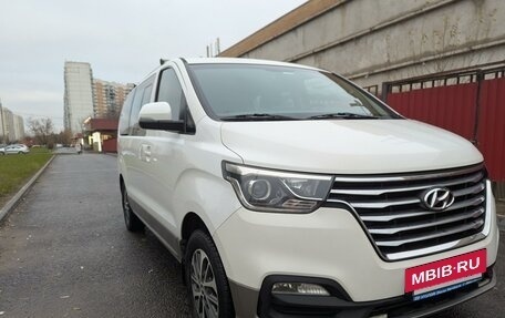 Hyundai Grand Starex Grand Starex I рестайлинг 2, 2019 год, 4 200 000 рублей, 4 фотография