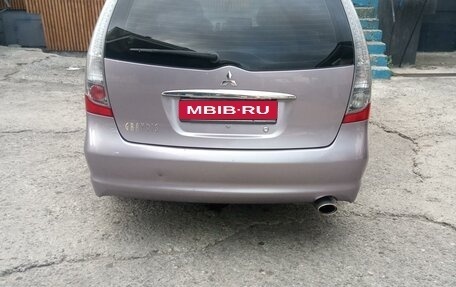 Mitsubishi Grandis, 2006 год, 1 250 000 рублей, 1 фотография