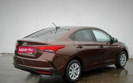 Hyundai Solaris II рестайлинг, 2021 год, 1 740 000 рублей, 7 фотография