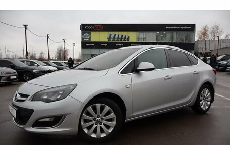 Opel Astra J, 2014 год, 903 000 рублей, 1 фотография