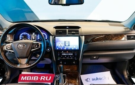 Toyota Camry, 2017 год, 2 940 000 рублей, 9 фотография