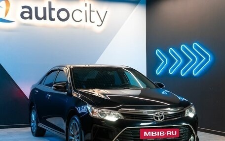 Toyota Camry, 2017 год, 2 940 000 рублей, 5 фотография