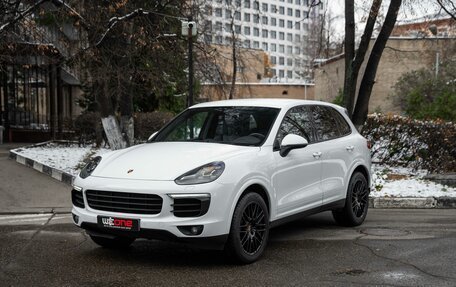 Porsche Cayenne III, 2018 год, 5 990 000 рублей, 2 фотография