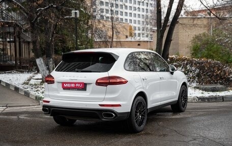 Porsche Cayenne III, 2018 год, 5 990 000 рублей, 8 фотография