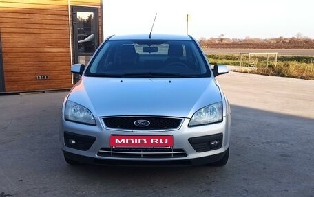 Ford Focus II рестайлинг, 2005 год, 490 000 рублей, 3 фотография