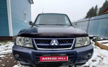 Mitsubishi Pajero III рестайлинг, 2006 год, 950 000 рублей, 5 фотография