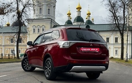 Mitsubishi Outlander III рестайлинг 3, 2014 год, 2 000 000 рублей, 8 фотография