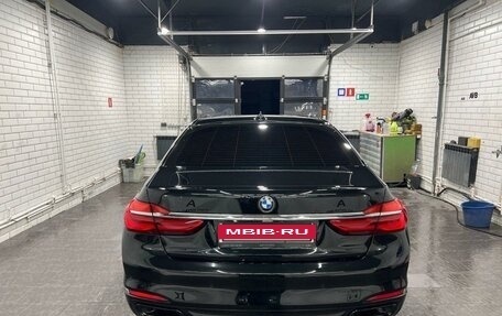 BMW 7 серия, 2015 год, 3 450 000 рублей, 8 фотография