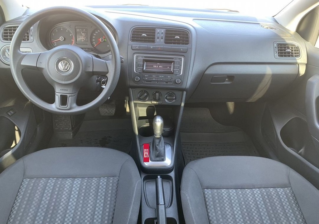 Volkswagen Polo, 2015 год, 1 329 000 рублей, 7 фотография