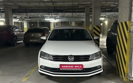 Volkswagen Jetta VI, 2015 год, 1 430 000 рублей, 2 фотография