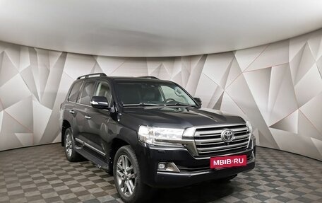 Toyota Land Cruiser 200, 2015 год, 5 298 000 рублей, 3 фотография