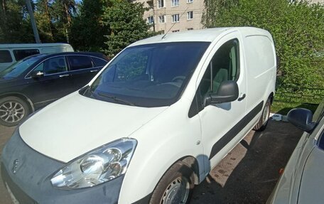 Peugeot Partner II рестайлинг 2, 2012 год, 750 000 рублей, 1 фотография