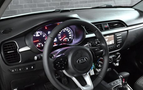 KIA Rio IV, 2018 год, 1 611 000 рублей, 11 фотография