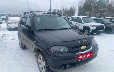 Chevrolet Niva I рестайлинг, 2018 год, 830 000 рублей, 1 фотография