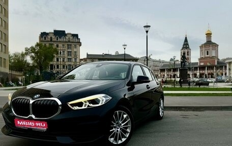 BMW 1 серия, 2019 год, 2 590 000 рублей, 1 фотография