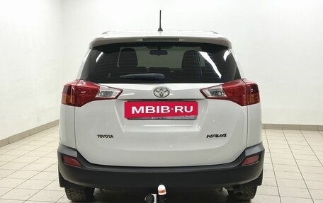 Toyota RAV4, 2015 год, 2 150 000 рублей, 5 фотография