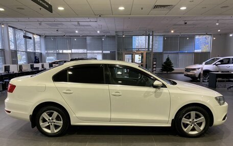 Volkswagen Jetta VI, 2012 год, 959 000 рублей, 4 фотография