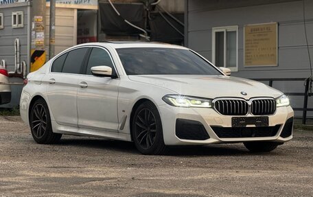 BMW 5 серия, 2021 год, 4 950 000 рублей, 2 фотография