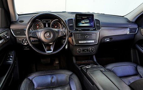 Mercedes-Benz GLS, 2017 год, 5 200 000 рублей, 6 фотография