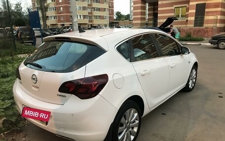 Opel Astra J, 2011 год, 690 000 рублей, 4 фотография