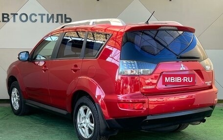 Mitsubishi Outlander III рестайлинг 3, 2009 год, 889 000 рублей, 4 фотография