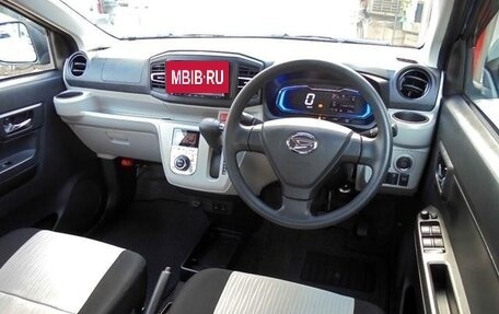 Daihatsu Mira e:S I рестайлинг, 2017 год, 560 016 рублей, 7 фотография