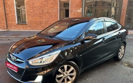 Hyundai Solaris II рестайлинг, 2012 год, 875 000 рублей, 1 фотография