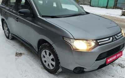 Mitsubishi Outlander III рестайлинг 3, 2013 год, 1 219 000 рублей, 1 фотография