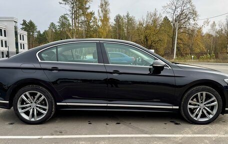 Volkswagen Passat B8 рестайлинг, 2019 год, 2 840 000 рублей, 8 фотография