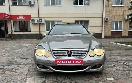 Mercedes-Benz C-Класс, 2004 год, 710 000 рублей, 2 фотография