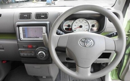 Toyota Pixis Space, 2013 год, 599 009 рублей, 14 фотография