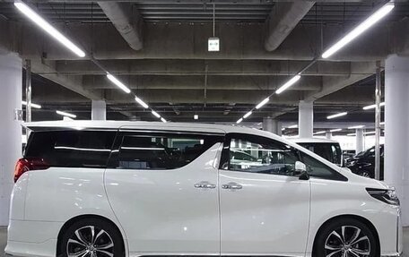 Toyota Alphard III, 2021 год, 3 800 000 рублей, 8 фотография