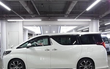 Toyota Alphard III, 2021 год, 3 800 000 рублей, 9 фотография