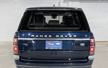 Land Rover Range Rover IV рестайлинг, 2021 год, 8 900 000 рублей, 3 фотография