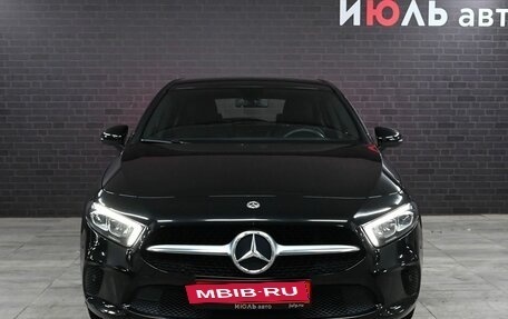 Mercedes-Benz A-Класс, 2018 год, 3 180 000 рублей, 2 фотография