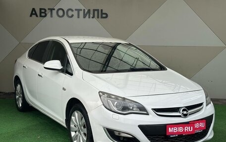 Opel Astra J, 2012 год, 860 000 рублей, 2 фотография