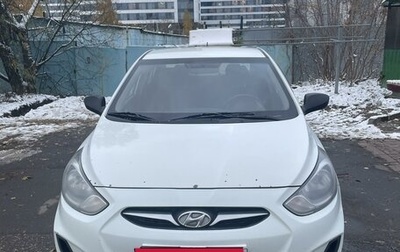 Hyundai Solaris II рестайлинг, 2013 год, 680 000 рублей, 1 фотография